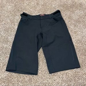 MONS ROYALE Momentum Womens Cycling Mountain Biking Shorts Black Medium Merino